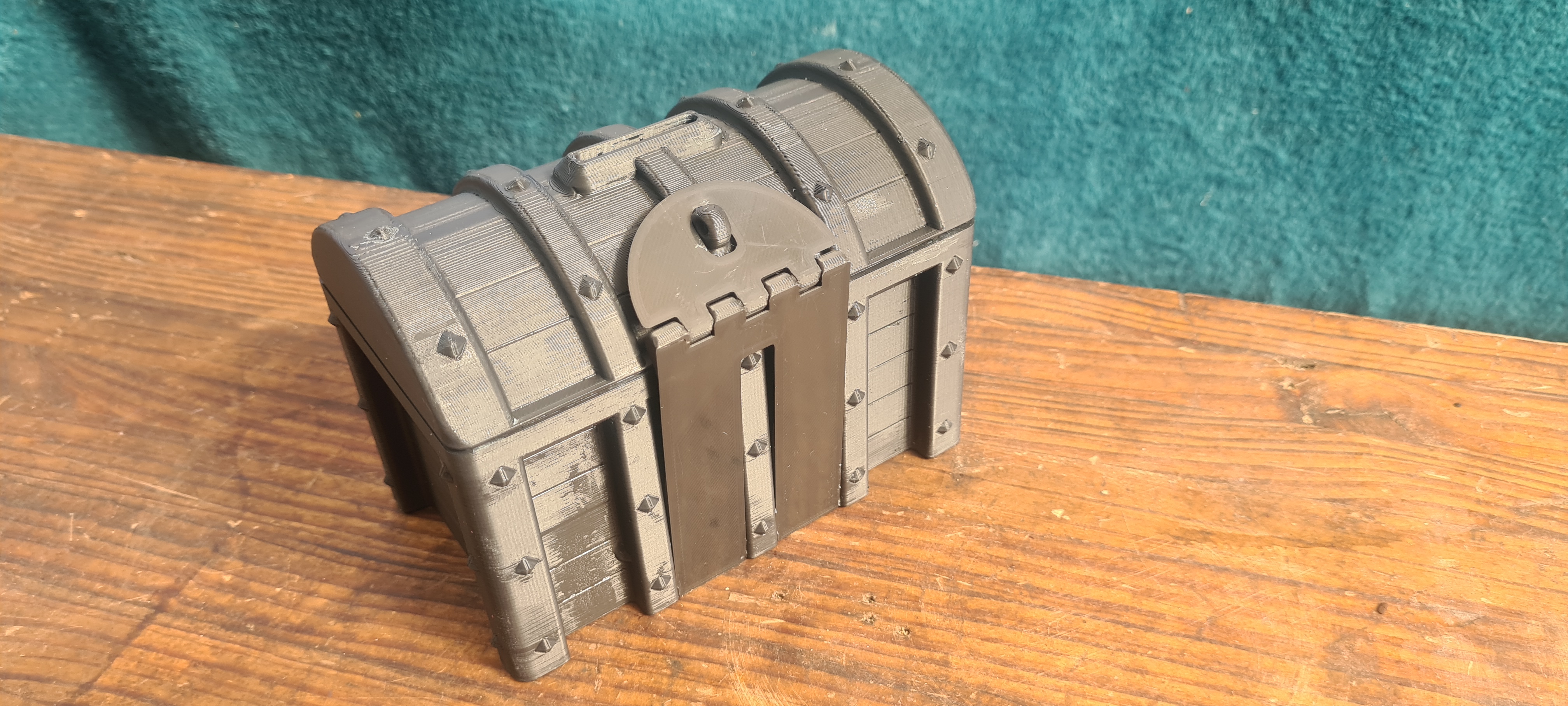 Treasure Chest (black) by Kanga Box